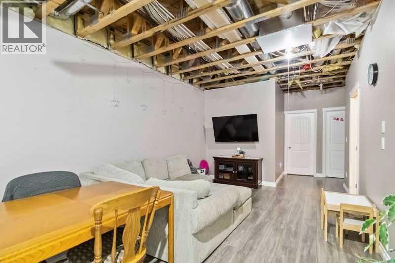 Photo 29 of 221 Ash Way, Fort Mcmurray AB
