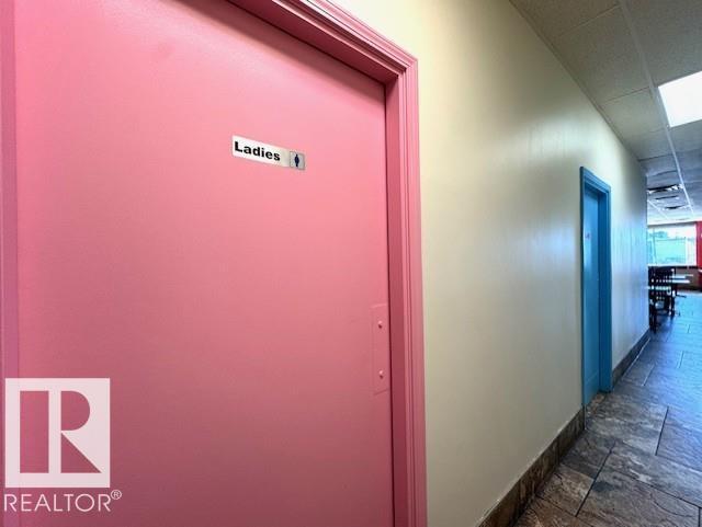 Photo 1 of 10660 98 St Nw, Edmonton AB