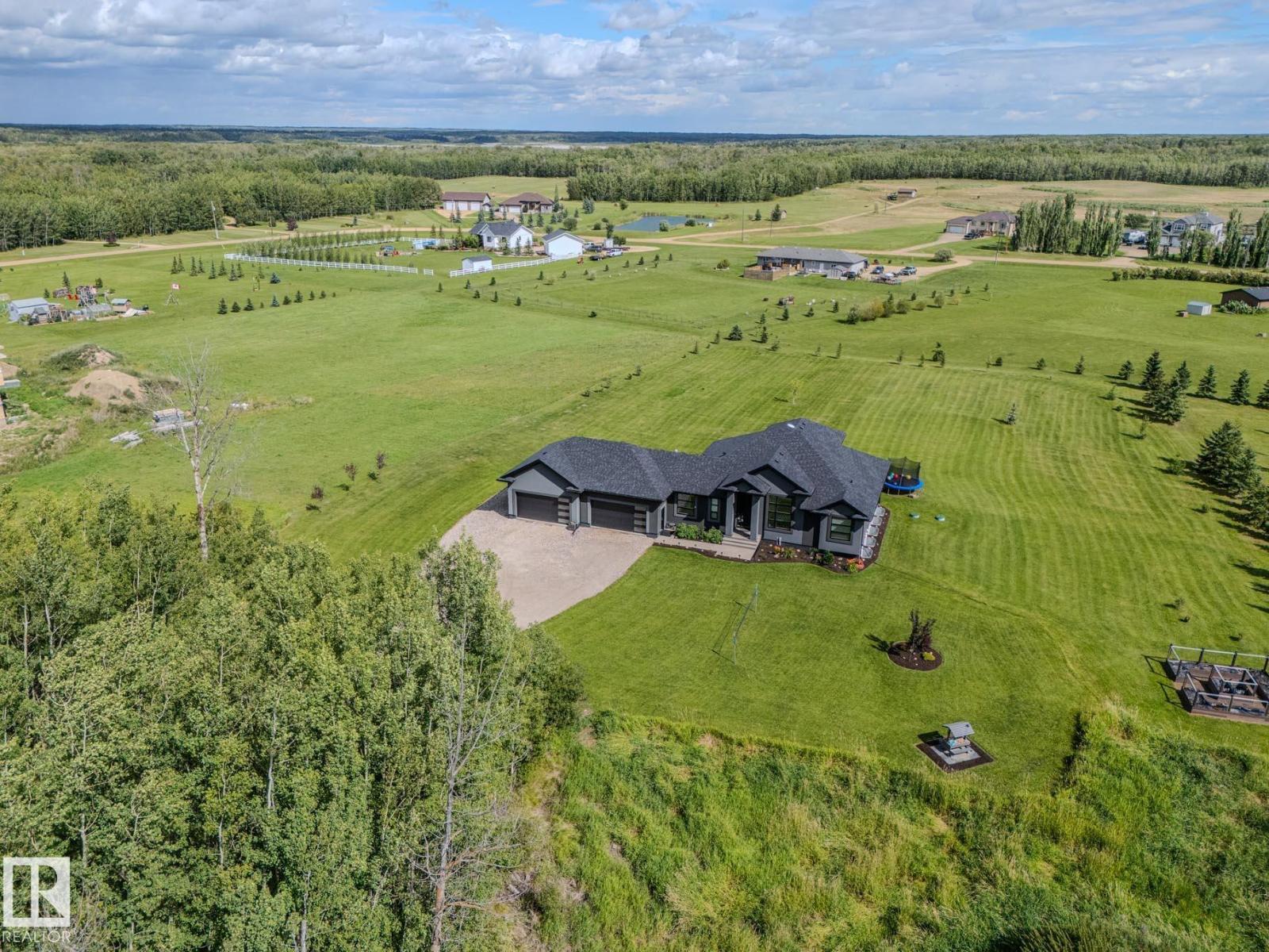 Photo 36 of 110 21539 Twp Road 503 Ne, Rural Leduc County AB