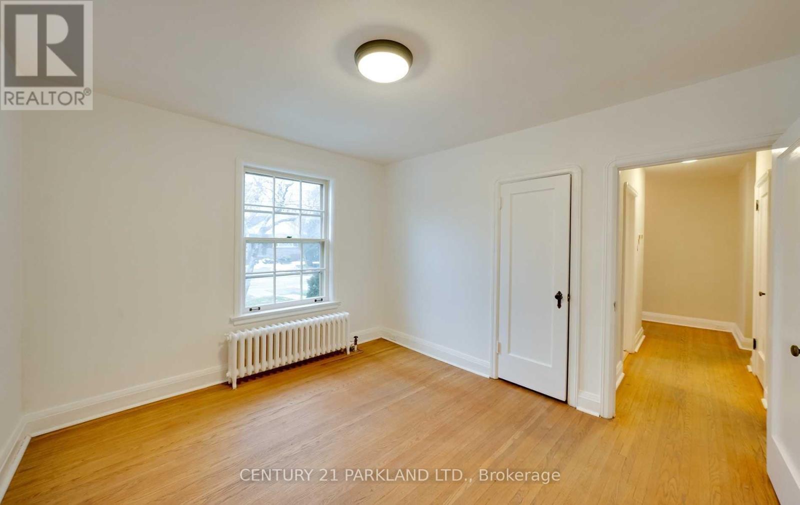 Photo 17 of 3 Parkview Heights, Toronto ON
