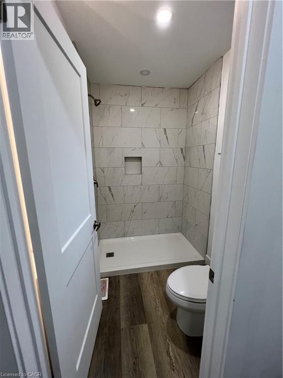 Photo 5 of 10 Jamie Ann Street Unit 2, Hamilton ON