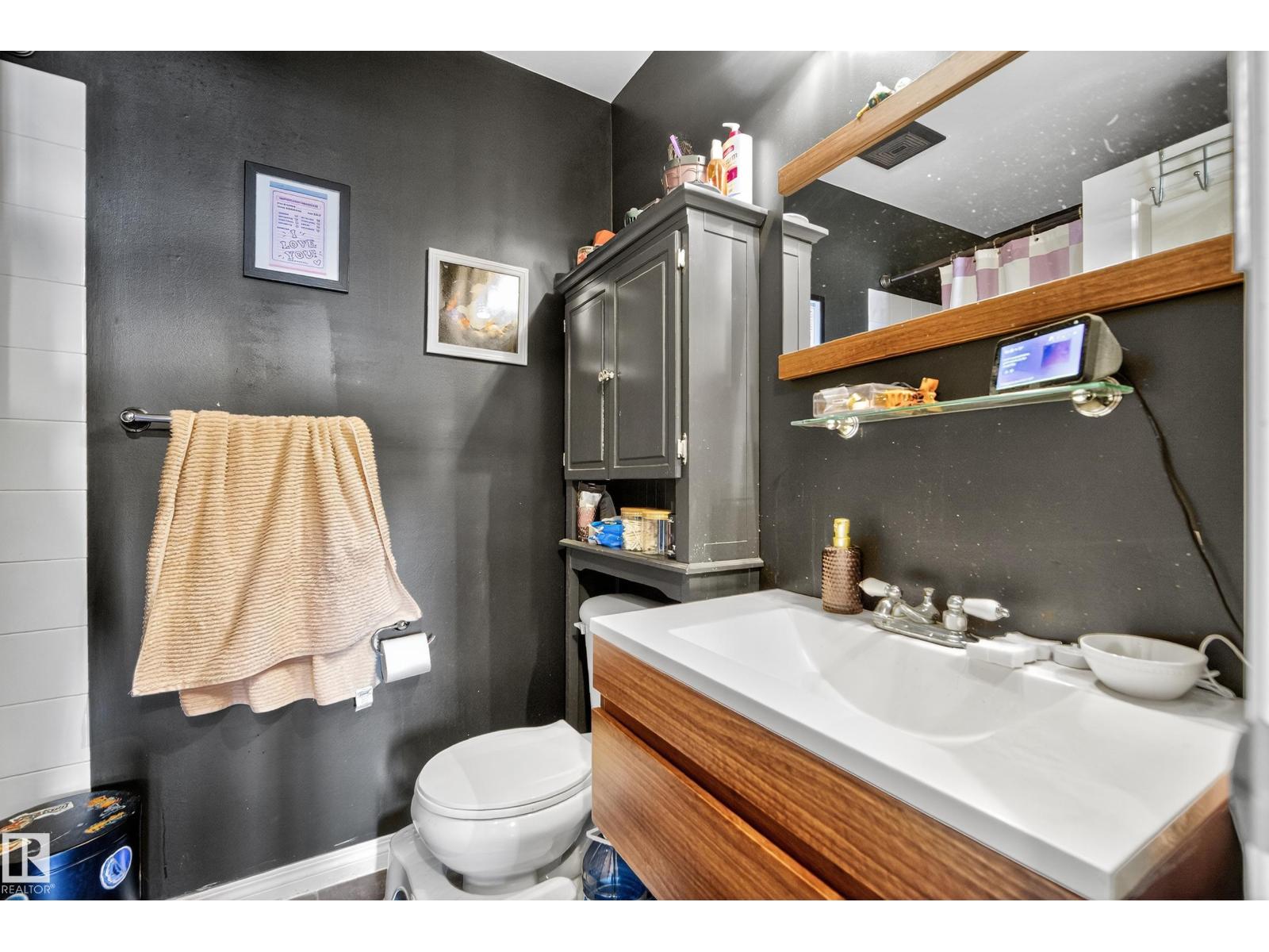 Photo 20 of 420 2305 35 A Av Nw, Edmonton AB