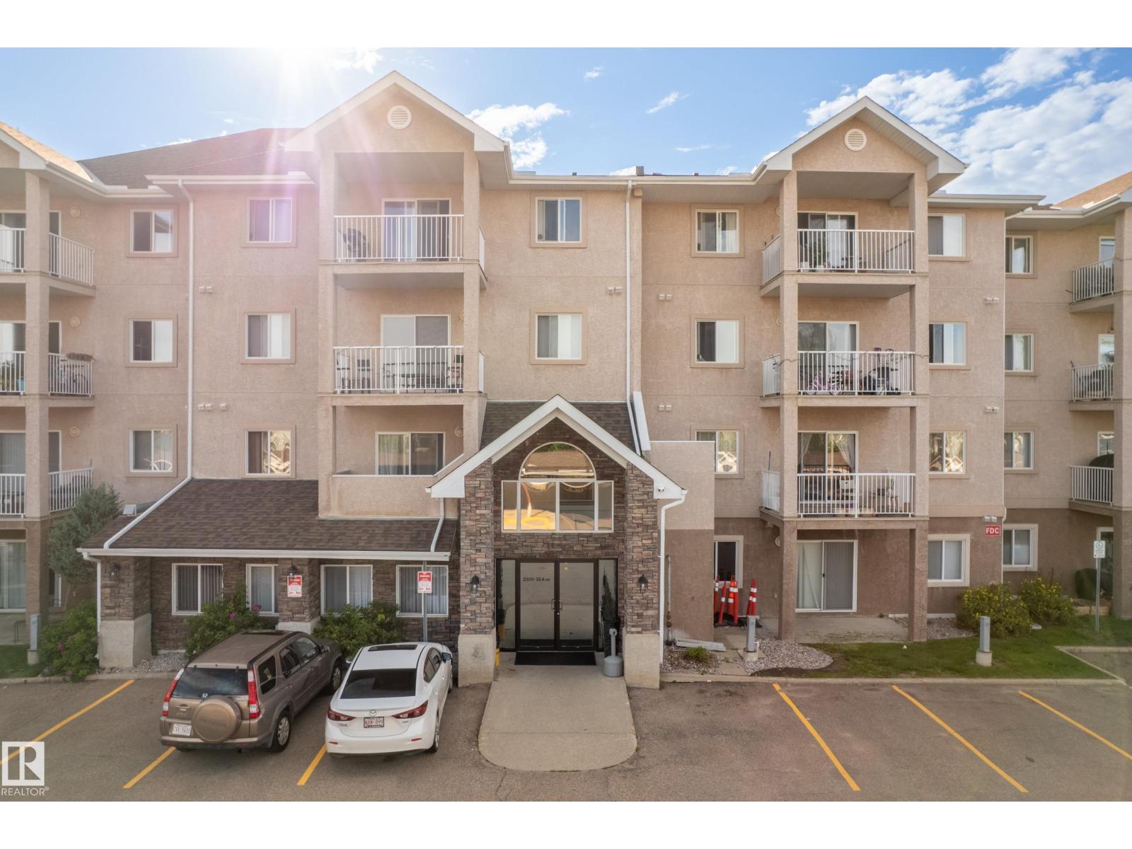 Photo 13 of 420 2305 35 A Av Nw, Edmonton AB