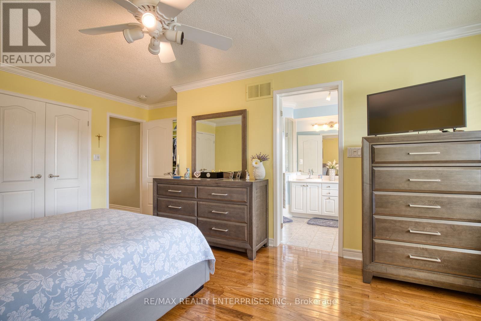 Photo 18 of 23 Ellen Street, Mississauga ON