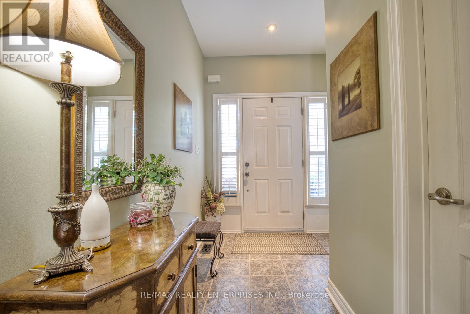 Photo 5 of 23 Ellen Street, Mississauga ON