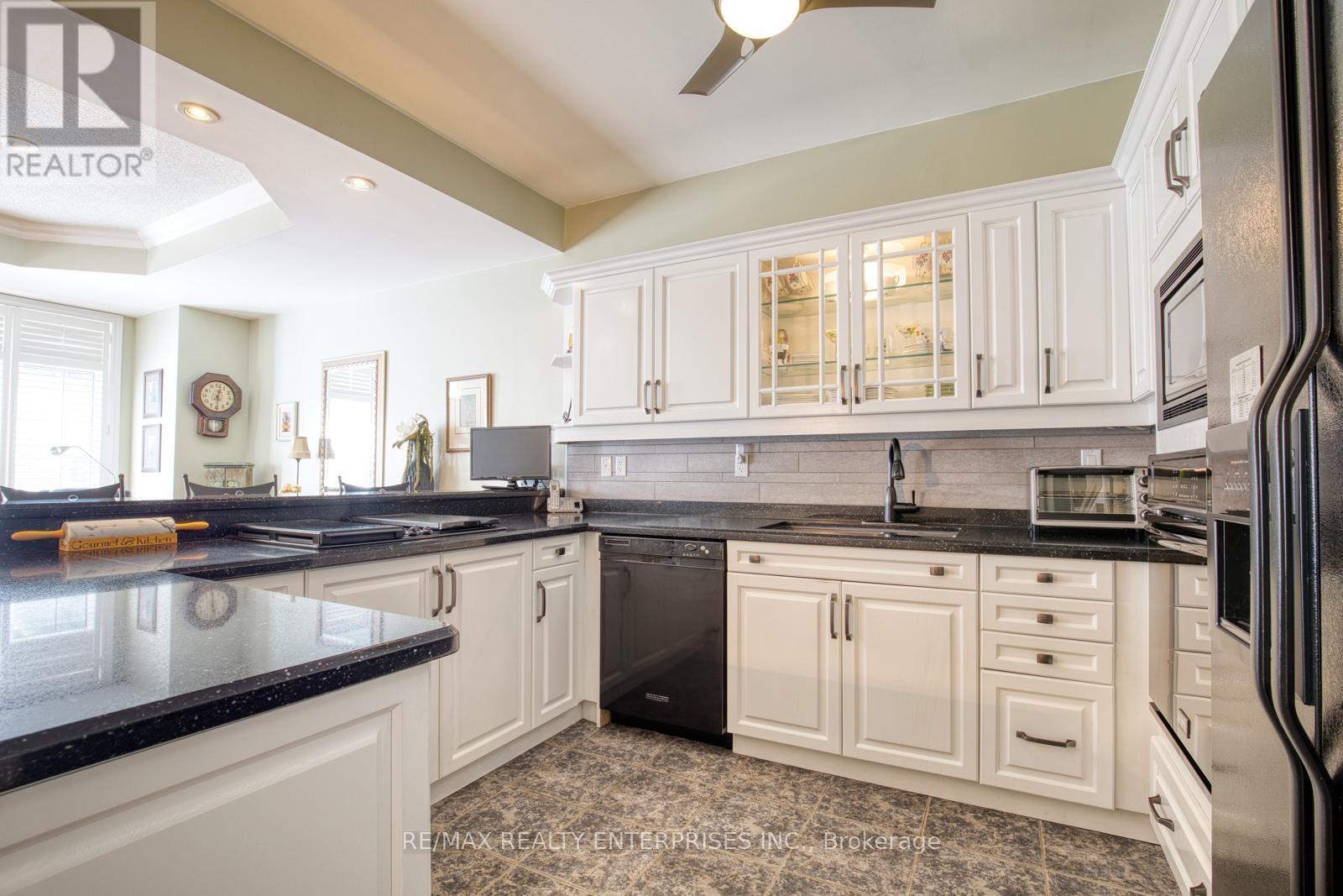 Photo 9 of 23 Ellen Street, Mississauga ON