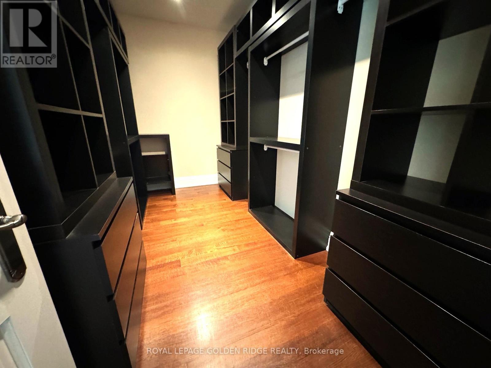 Photo 15 of 517 Glengarry Avenue, Toronto ON