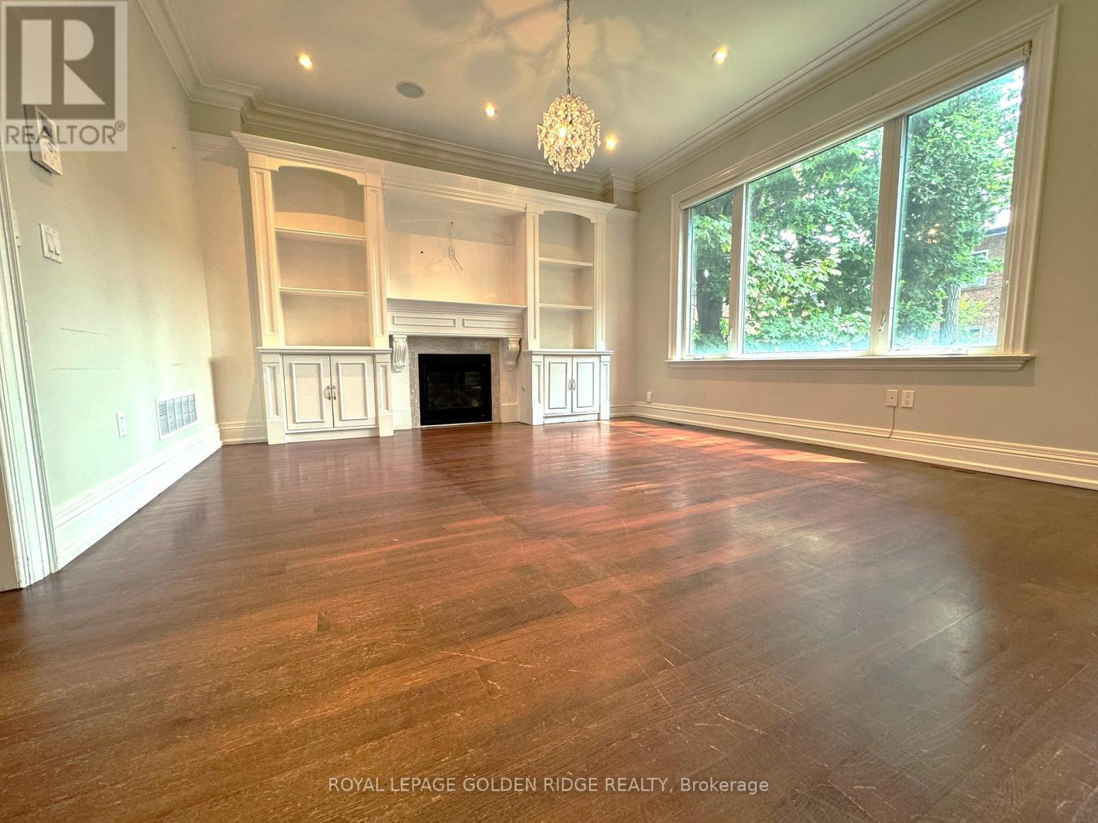 Photo 14 of 517 Glengarry Avenue, Toronto ON