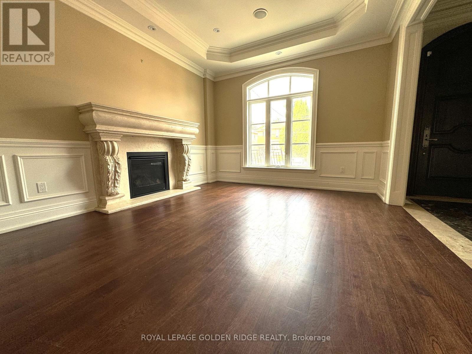 Photo 9 of 517 Glengarry Avenue, Toronto ON
