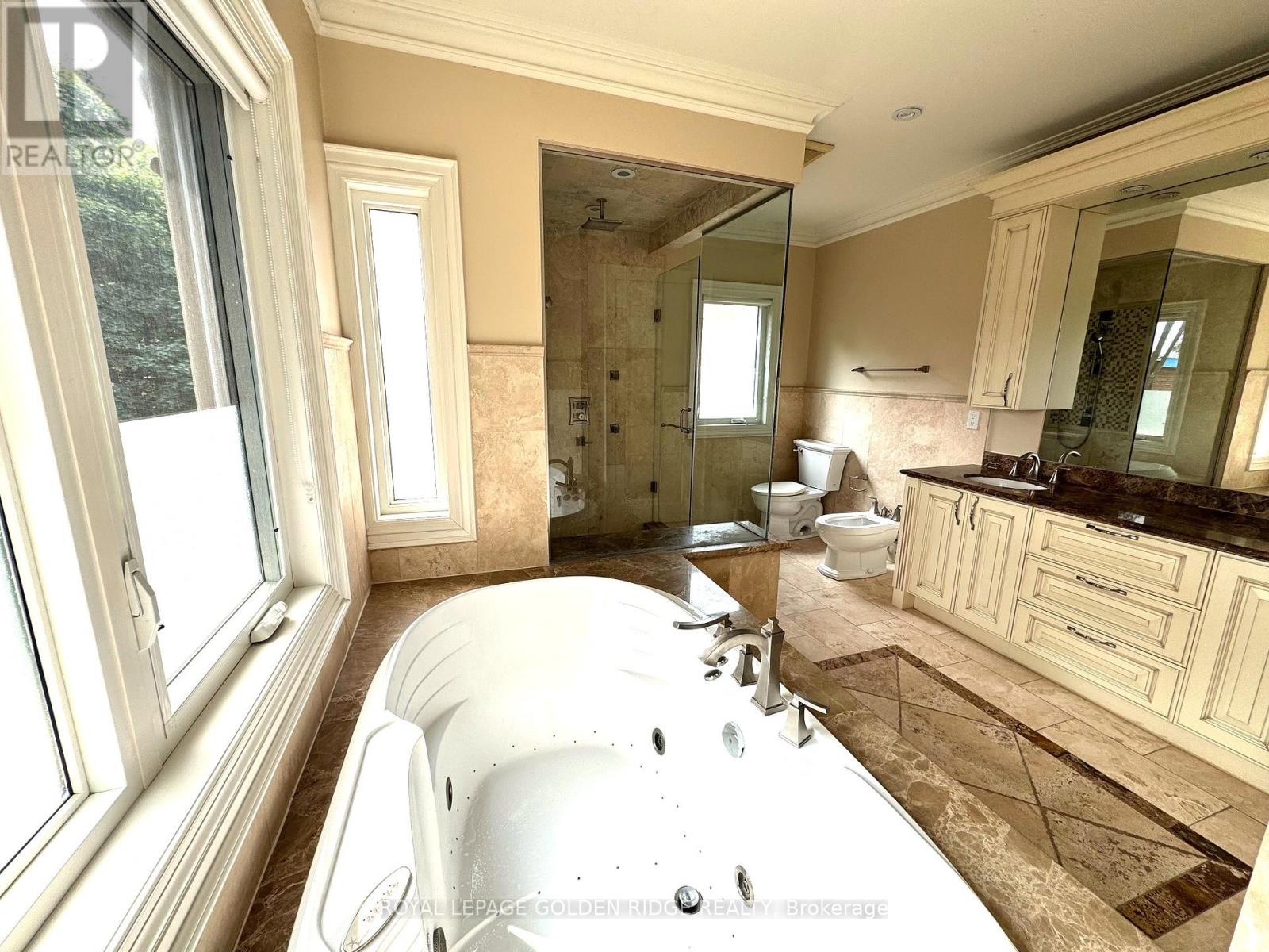 Photo 3 of 517 Glengarry Avenue, Toronto ON