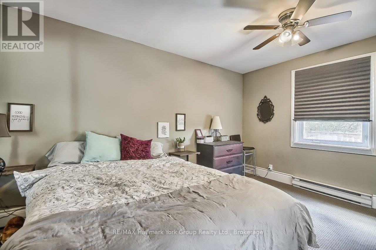 Photo 13 of 394 Eagle Street, Newmarket ON