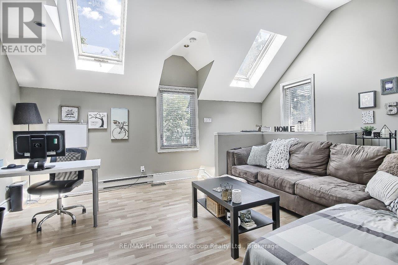Photo 18 of 394 Eagle Street, Newmarket ON