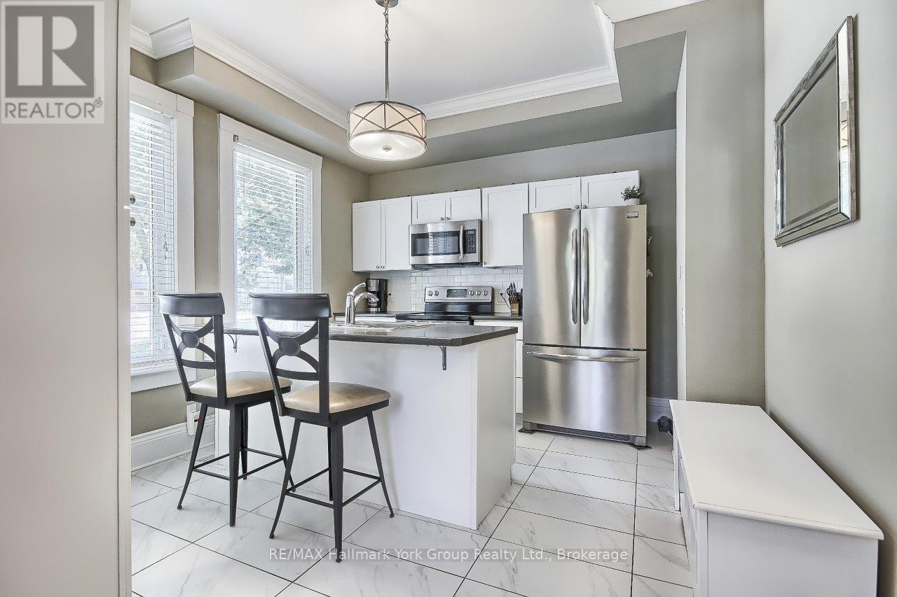 Photo 37 of 394 Eagle Street, Newmarket ON