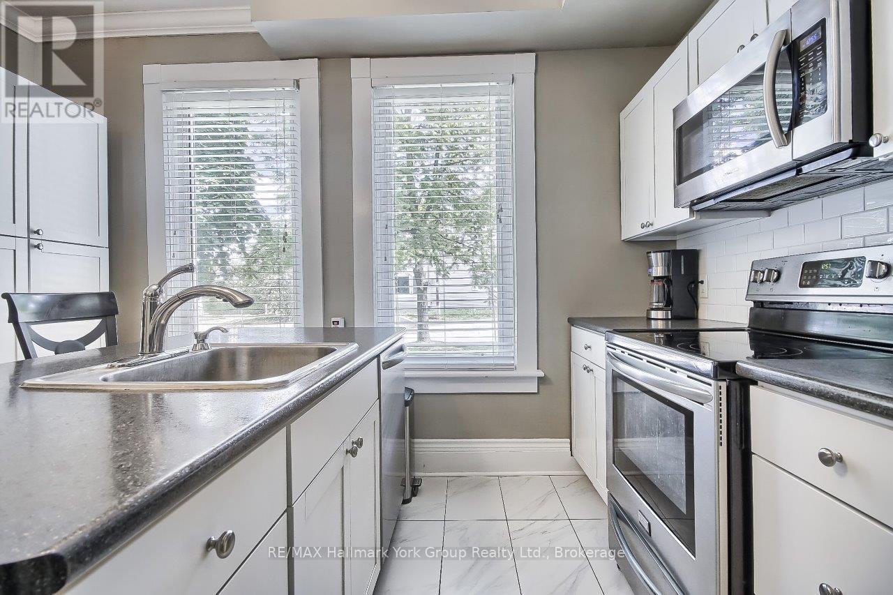 Photo 38 of 394 Eagle Street, Newmarket ON