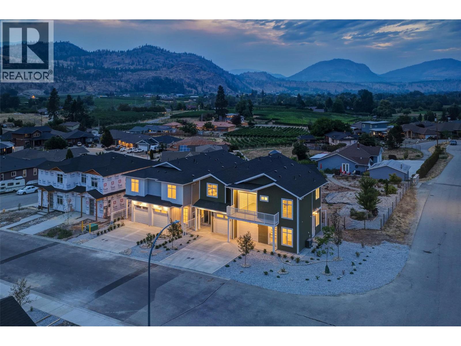 392 Chardonnay Avenue, Oliver