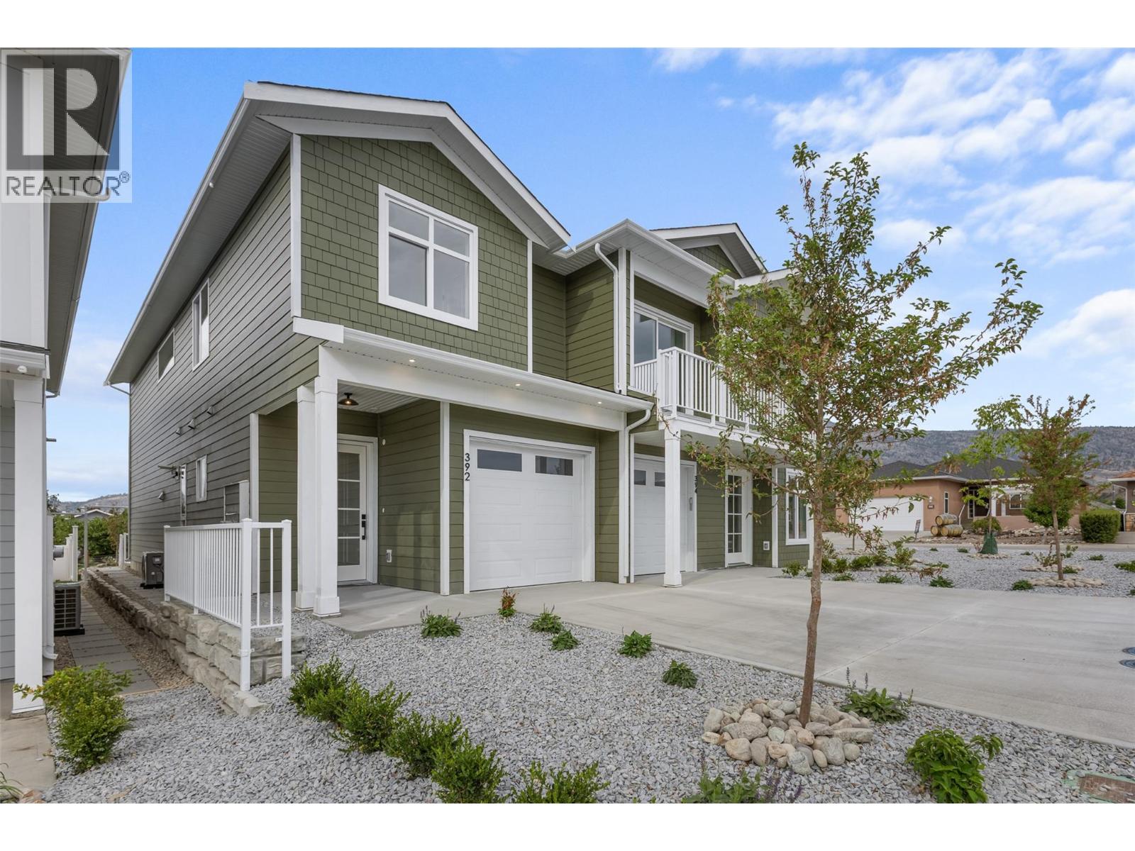 392 Chardonnay Avenue, Oliver