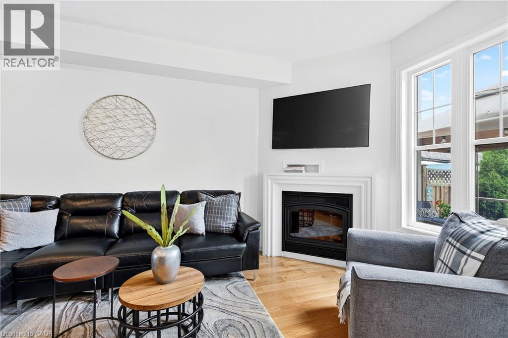 Photo 10 of 161 Nisbet Boulevard, Waterdown ON
