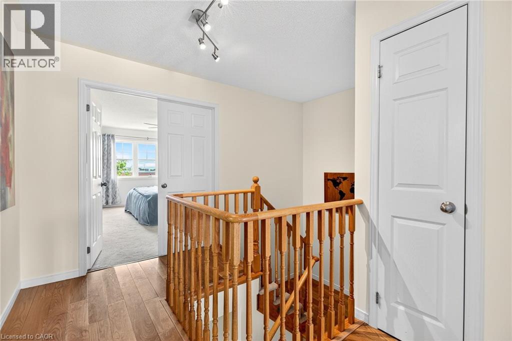 Photo 18 of 161 Nisbet Boulevard, Waterdown ON