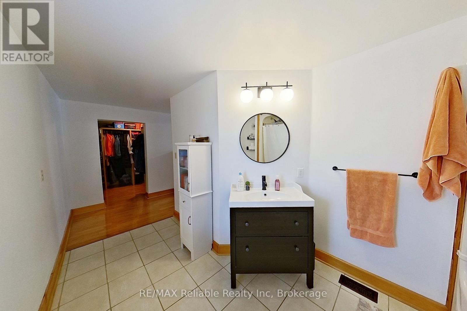 212 JAMES STREET, Central Huron (Clinton), Ontario, N0M1L0 — Photo 41