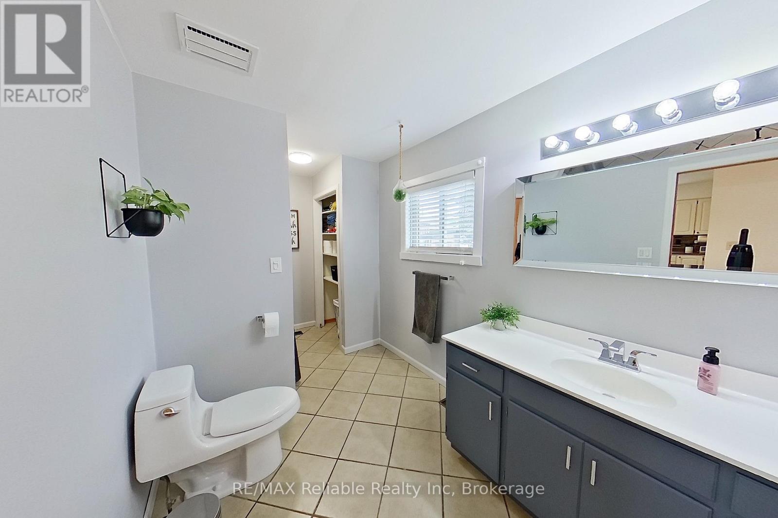 212 JAMES STREET, Central Huron (Clinton), Ontario, N0M1L0 — Photo 48