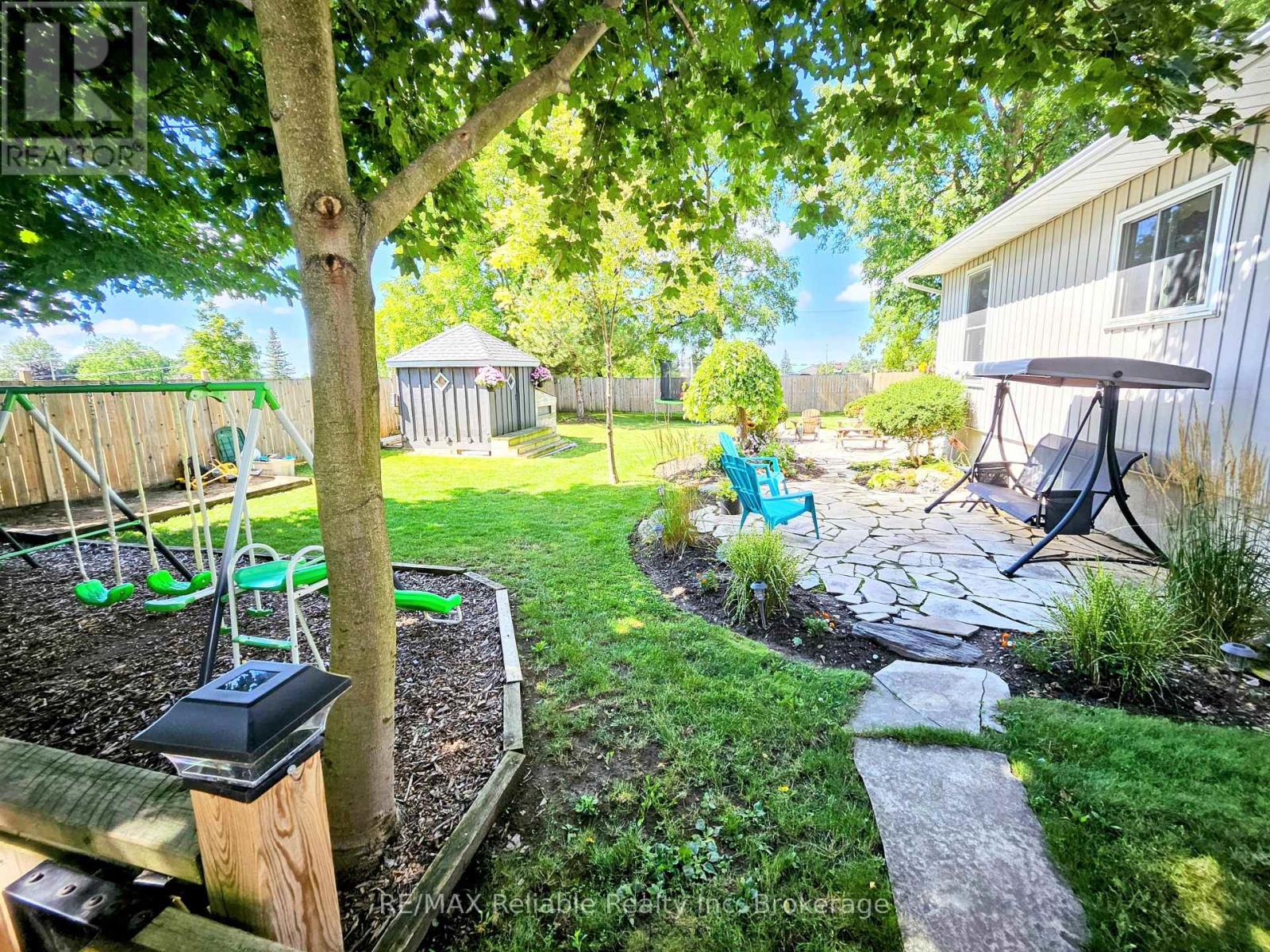 212 JAMES STREET, Central Huron (Clinton), Ontario, N0M1L0 — Photo 13