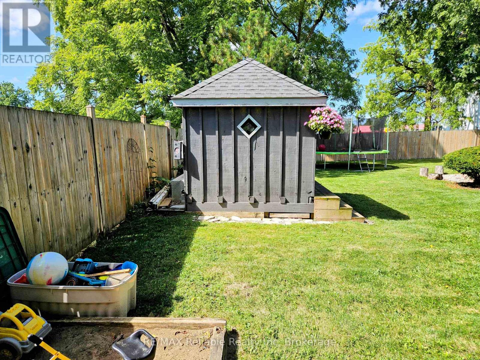 212 JAMES STREET, Central Huron (Clinton), Ontario, N0M1L0 — Photo 11