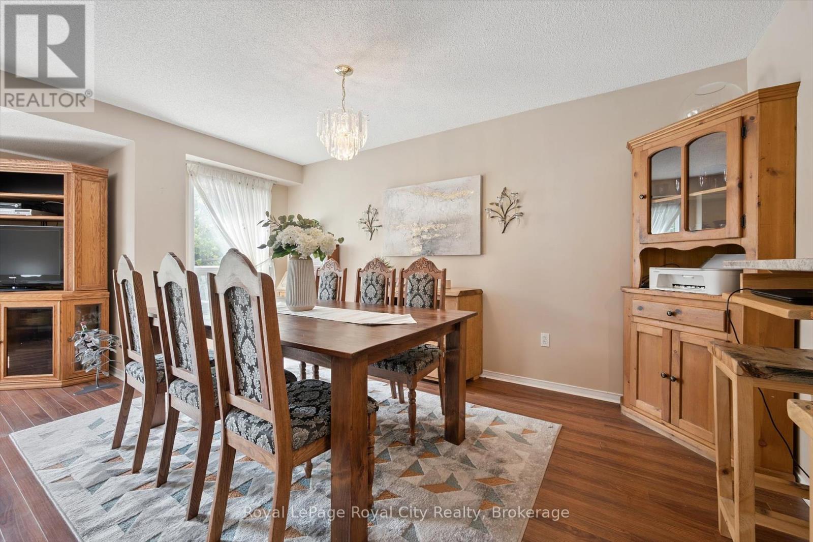 Photo 11 of 250 Starwood Drive, Guelph ON
