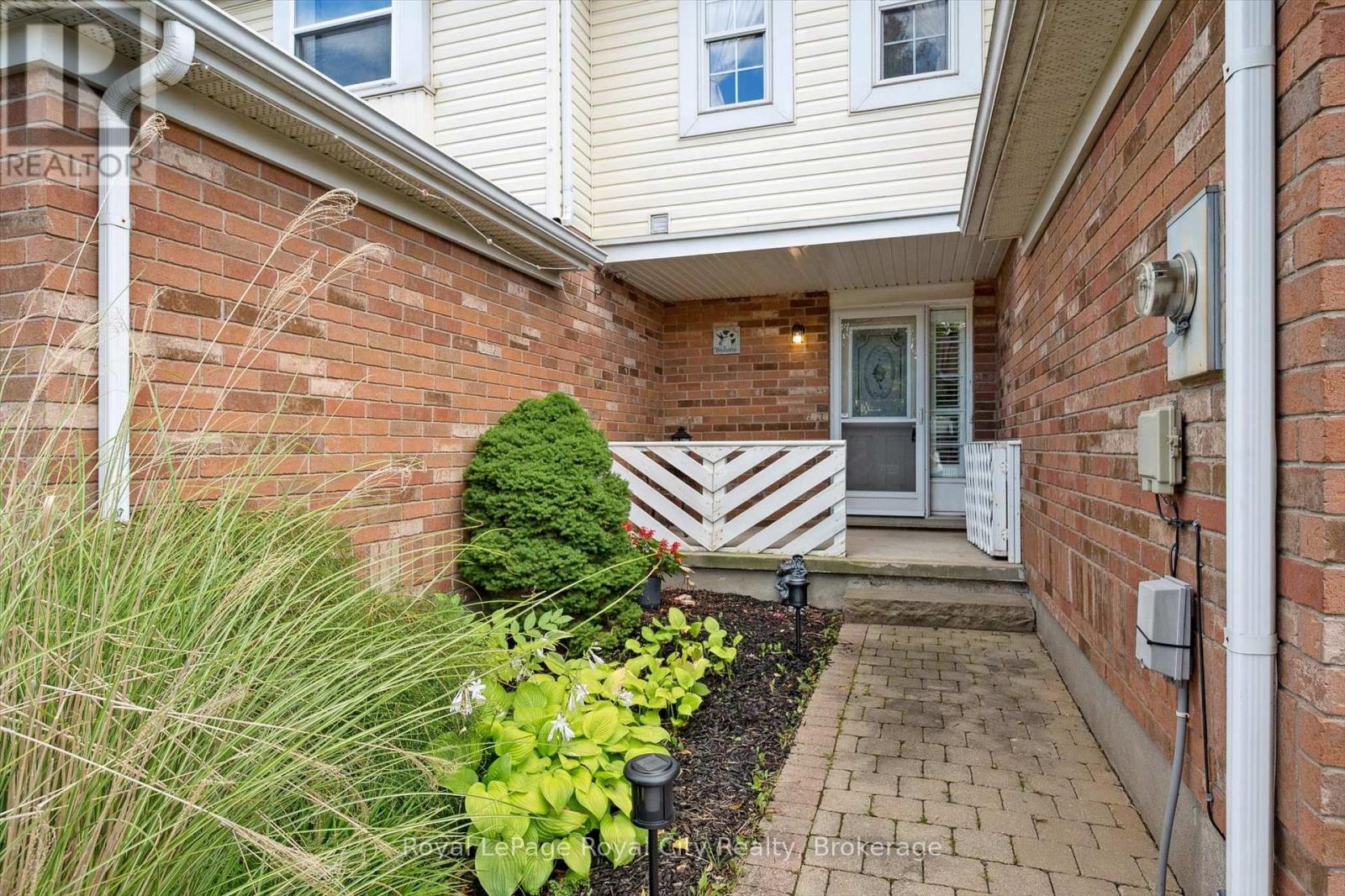 Photo 2 of 250 Starwood Drive, Guelph ON