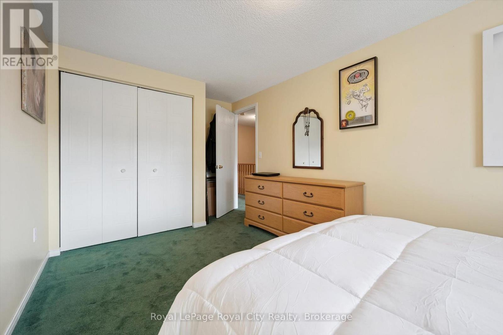 Photo 22 of 250 Starwood Drive, Guelph ON