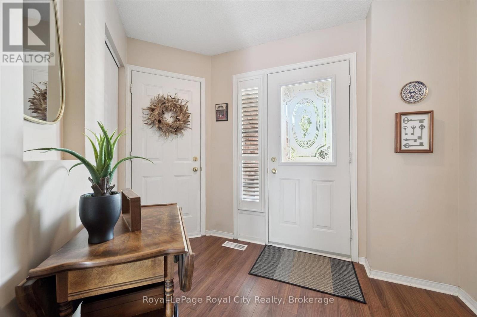 Photo 3 of 250 Starwood Drive, Guelph ON