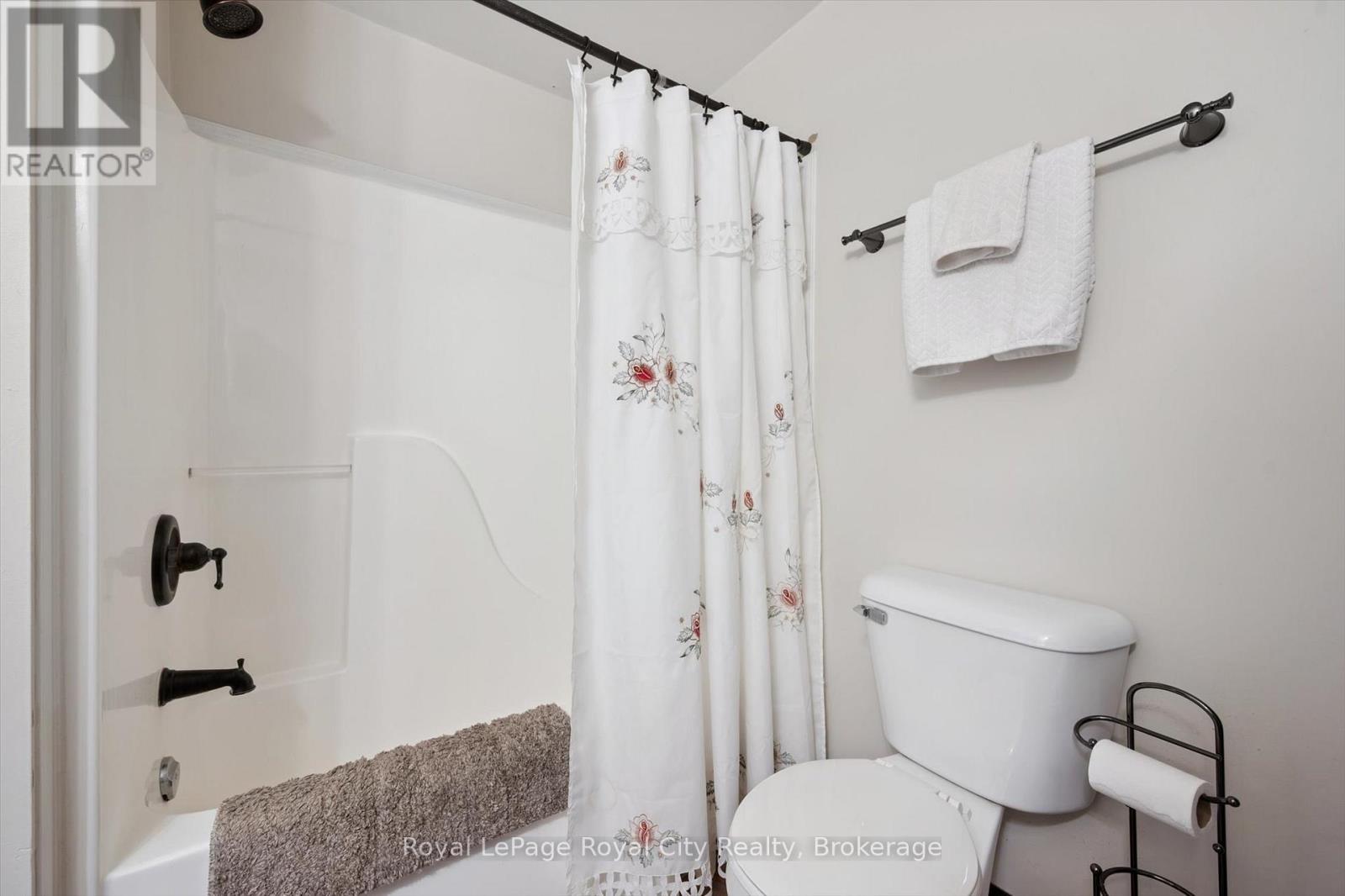 Photo 30 of 250 Starwood Drive, Guelph ON