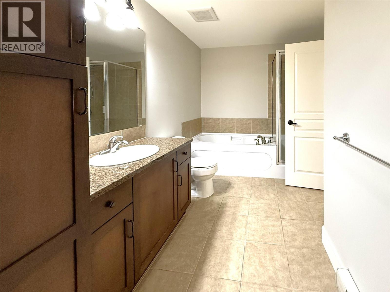 Photo 10 of 795 Mcgill Road Unit 203, Kamloops BC