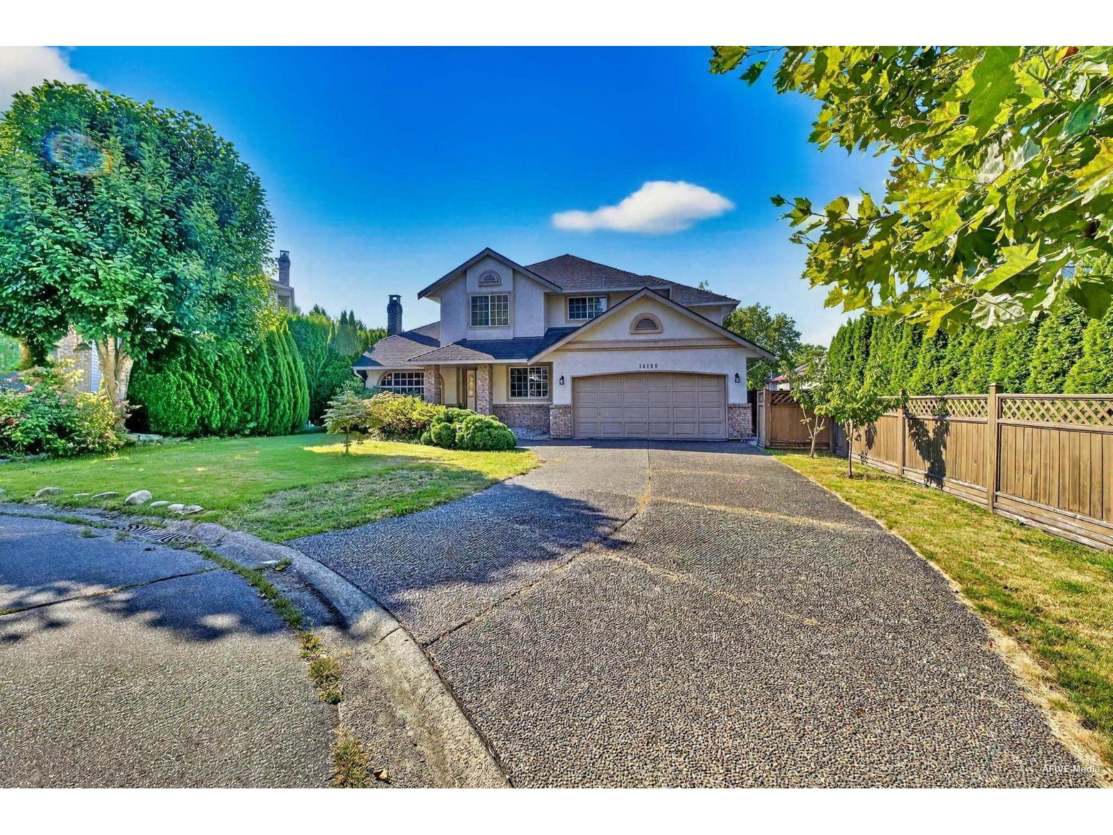 Photo 3 of 14180 85 A Avenue, Surrey BC