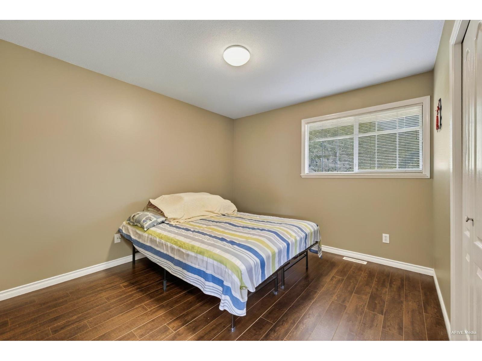 Photo 10 of 14180 85 A Avenue, Surrey BC
