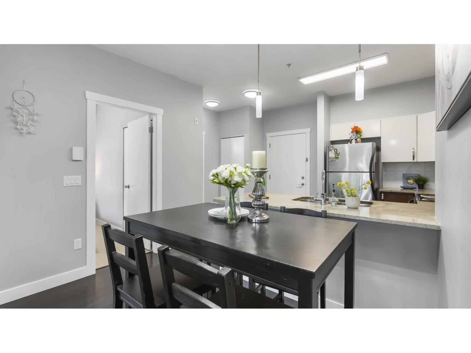 Photo 13 of 110 13555 Gateway Drive, Surrey BC
