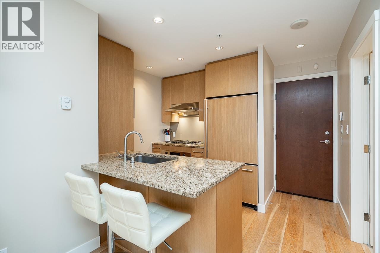 Photo 10 of 103 1468 W 14th Avenue, Vancouver BC
