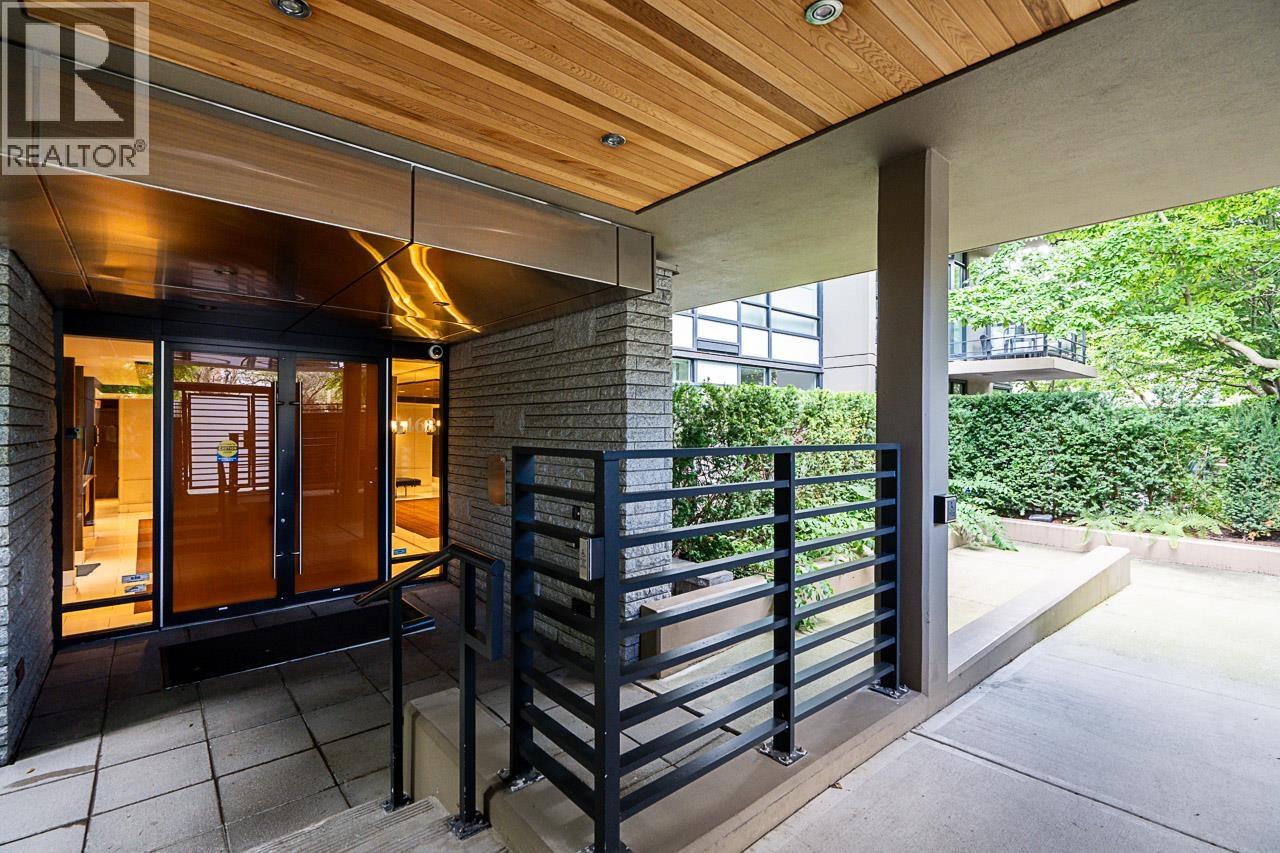 Photo 25 of 103 1468 W 14th Avenue, Vancouver BC