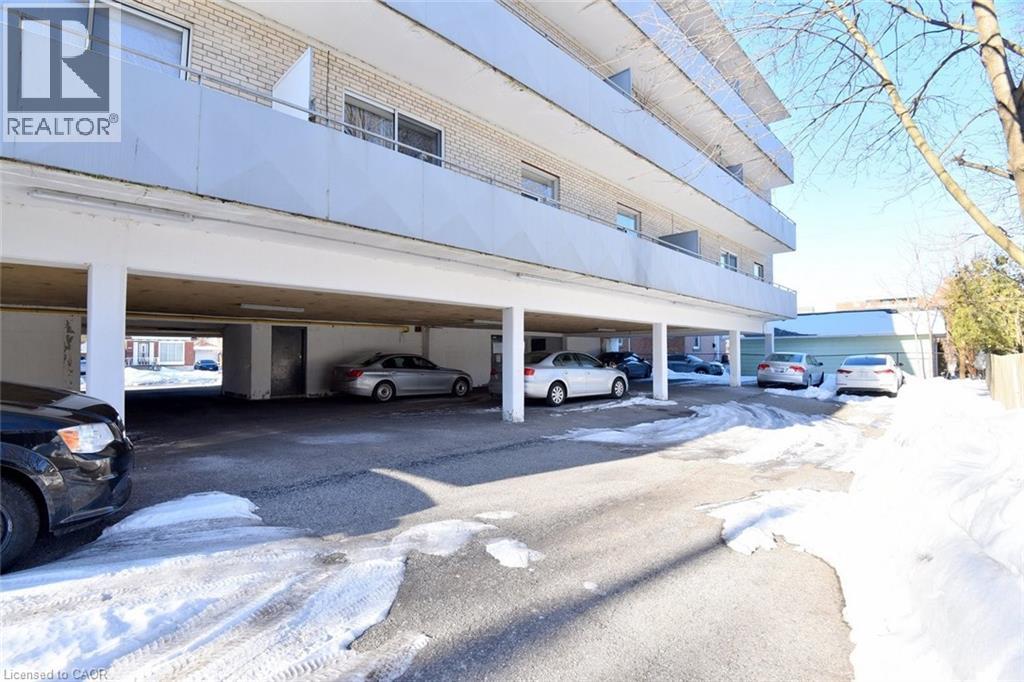 Photo 6 of 893 Concession Street Unit 303, Hamilton ON