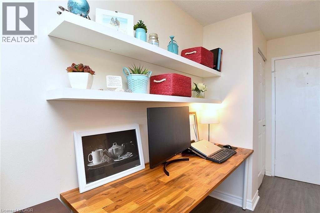 Photo 2 of 893 Concession Street Unit 303, Hamilton ON