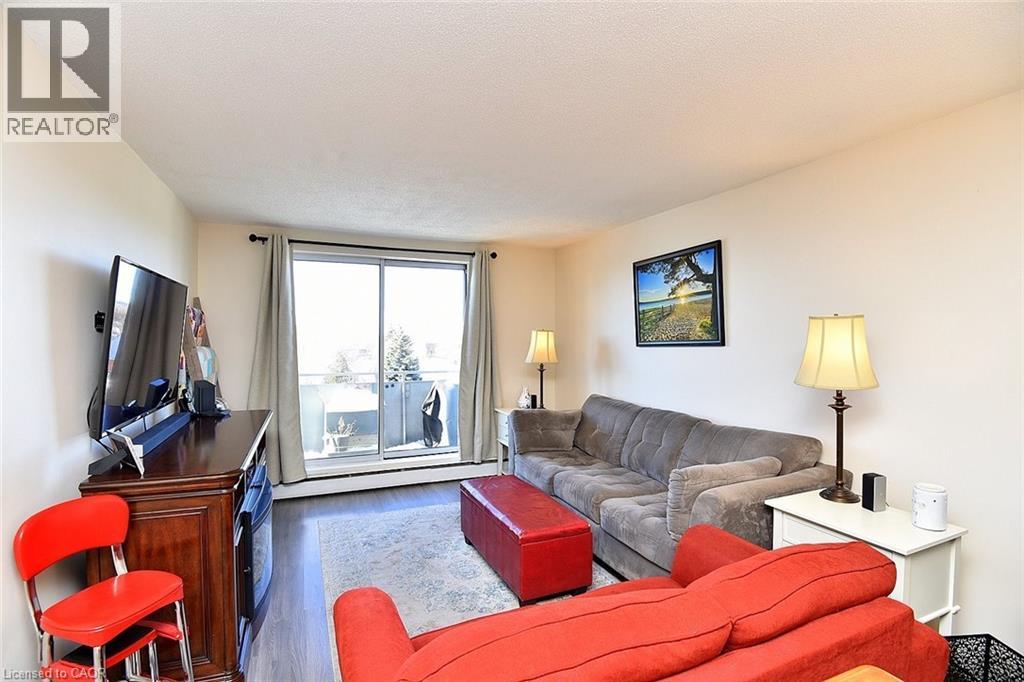 Photo 13 of 893 Concession Street Unit 303, Hamilton ON