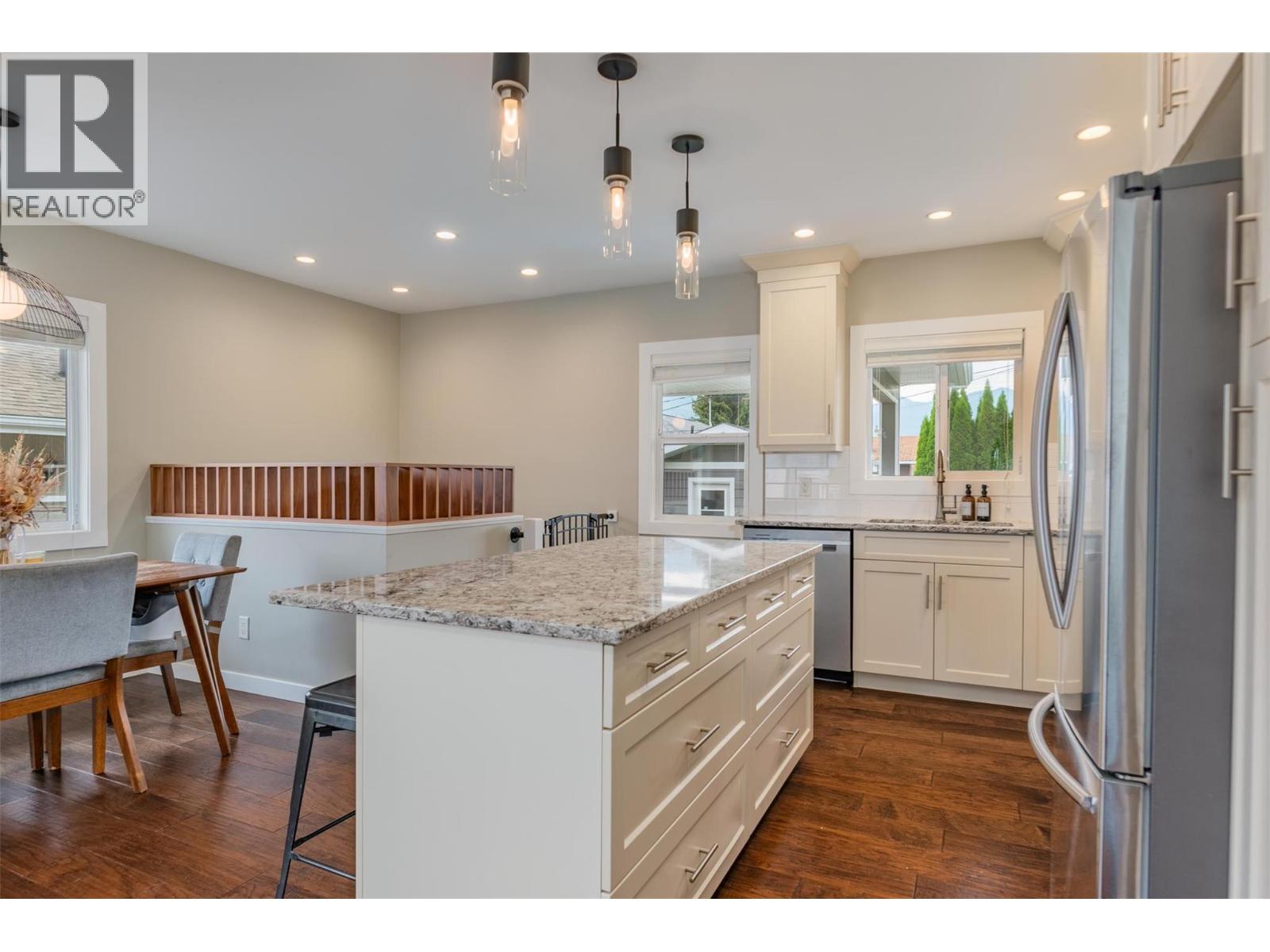 1455 DAISY Street, Trail