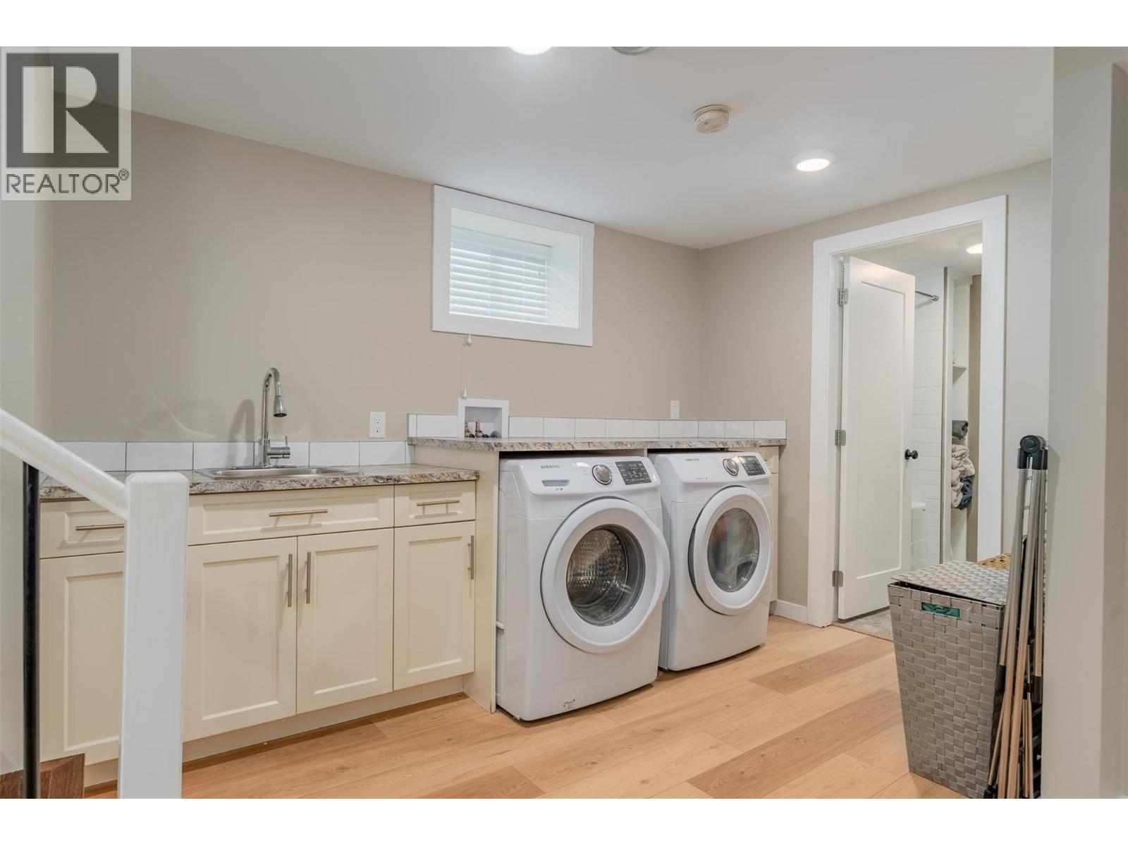 1455 DAISY Street, Trail