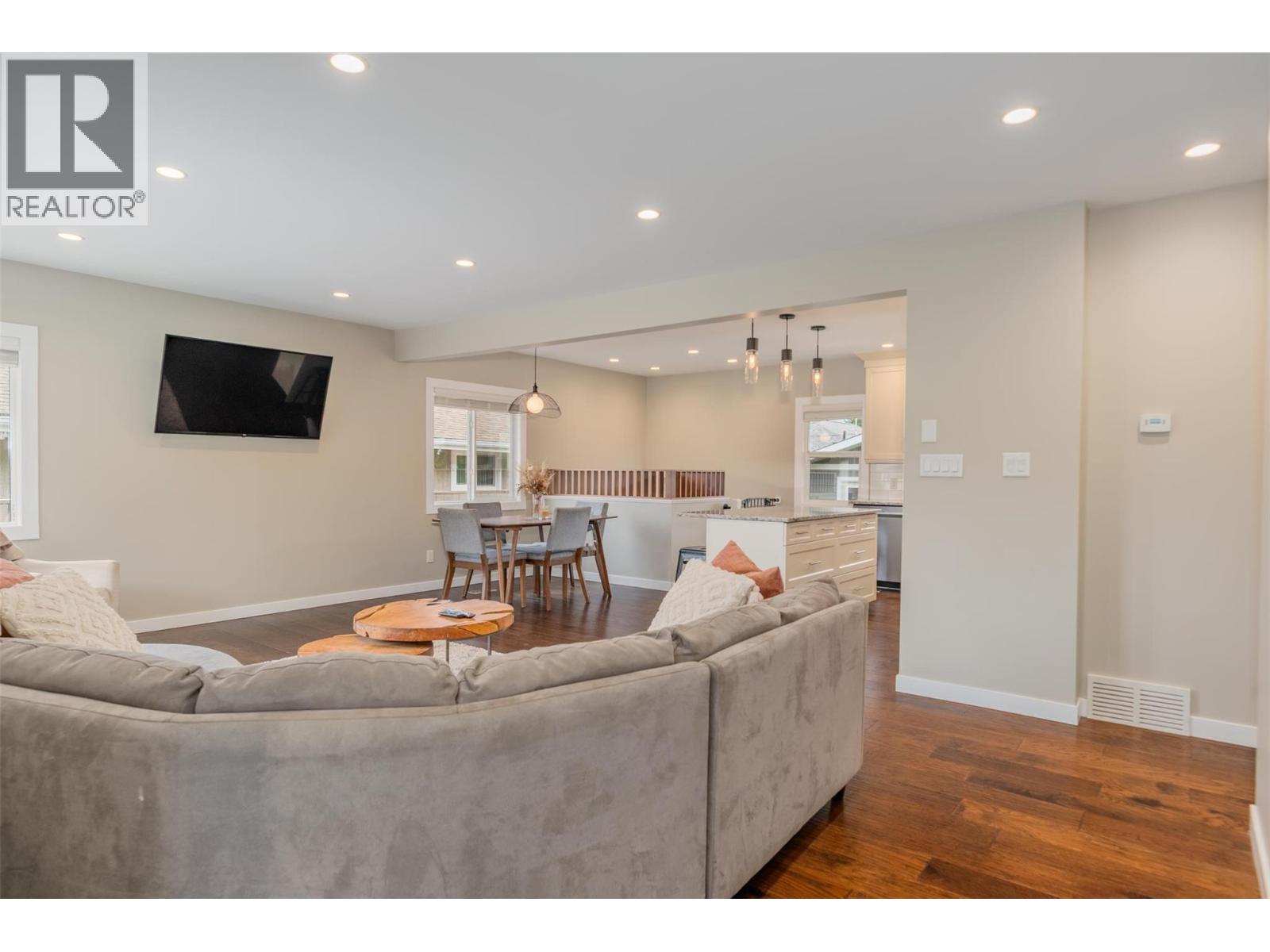 1455 DAISY Street, Trail