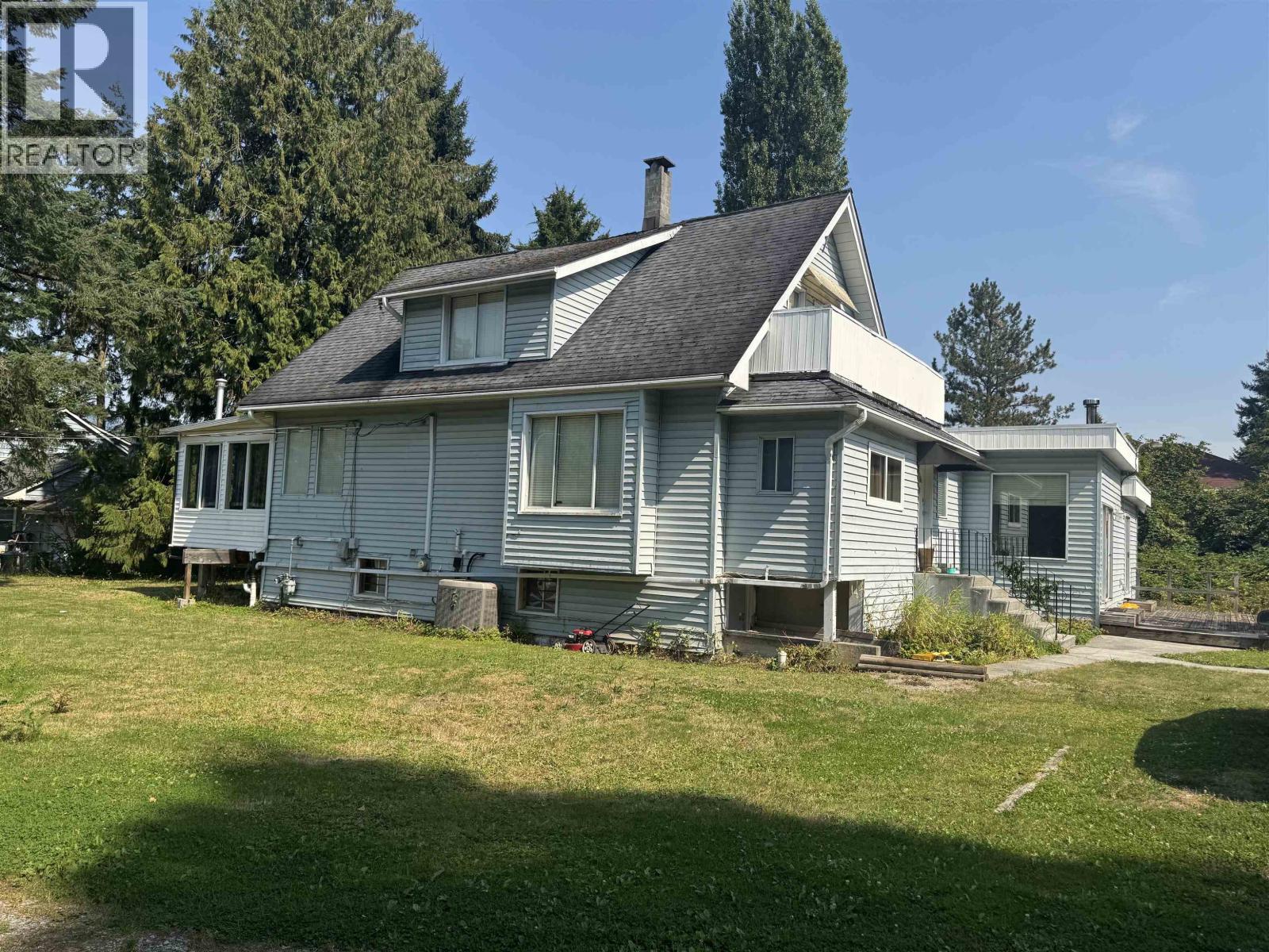 Photo 1 of 22032 22034 124th Avenue, Maple Ridge BC