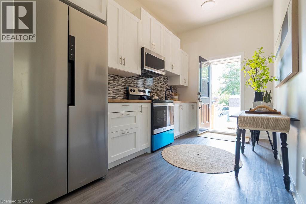 Photo 12 of 111 Wellington Street S, Hamilton ON