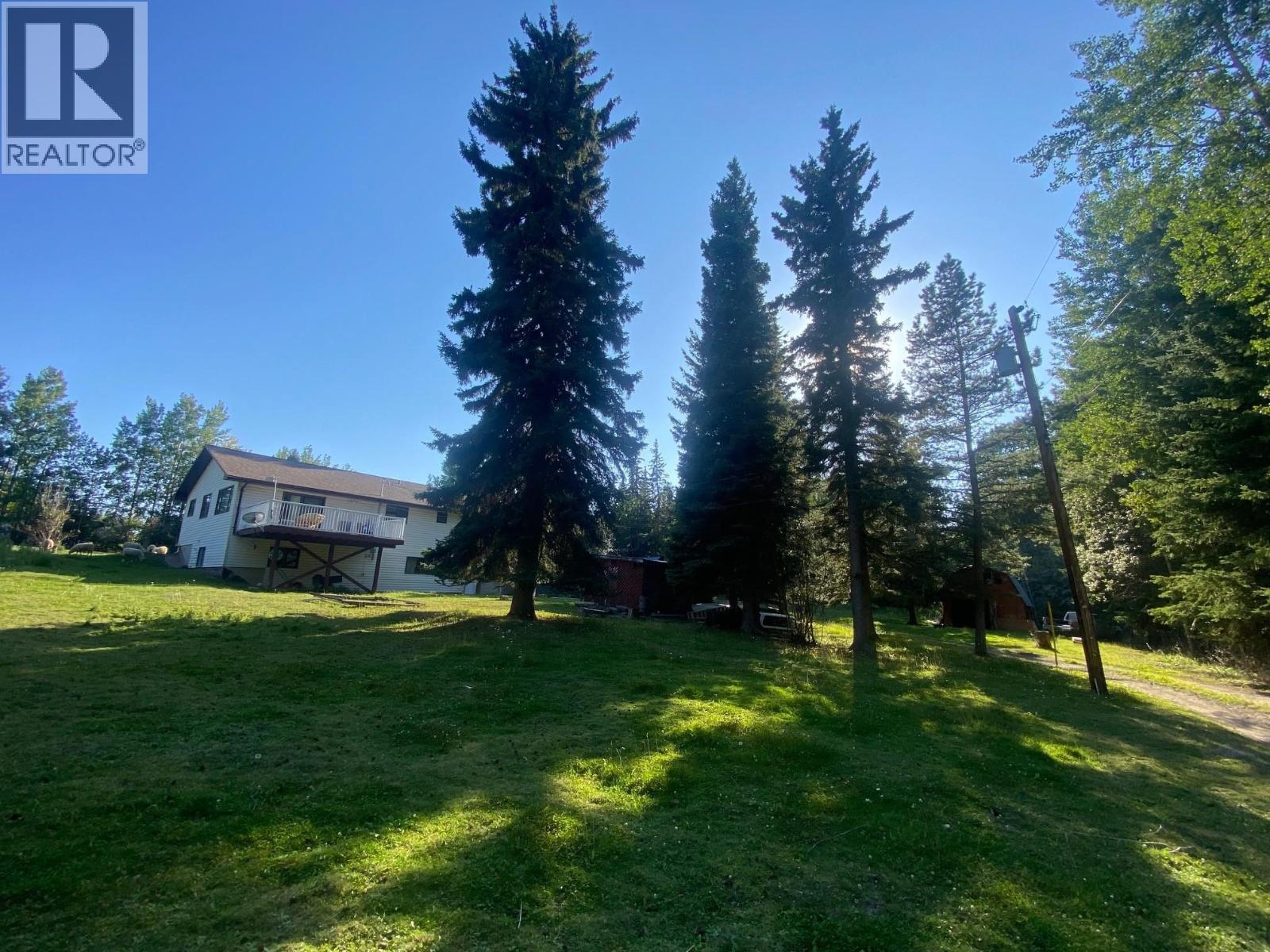 323 OAK ROAD, Vanderhoof