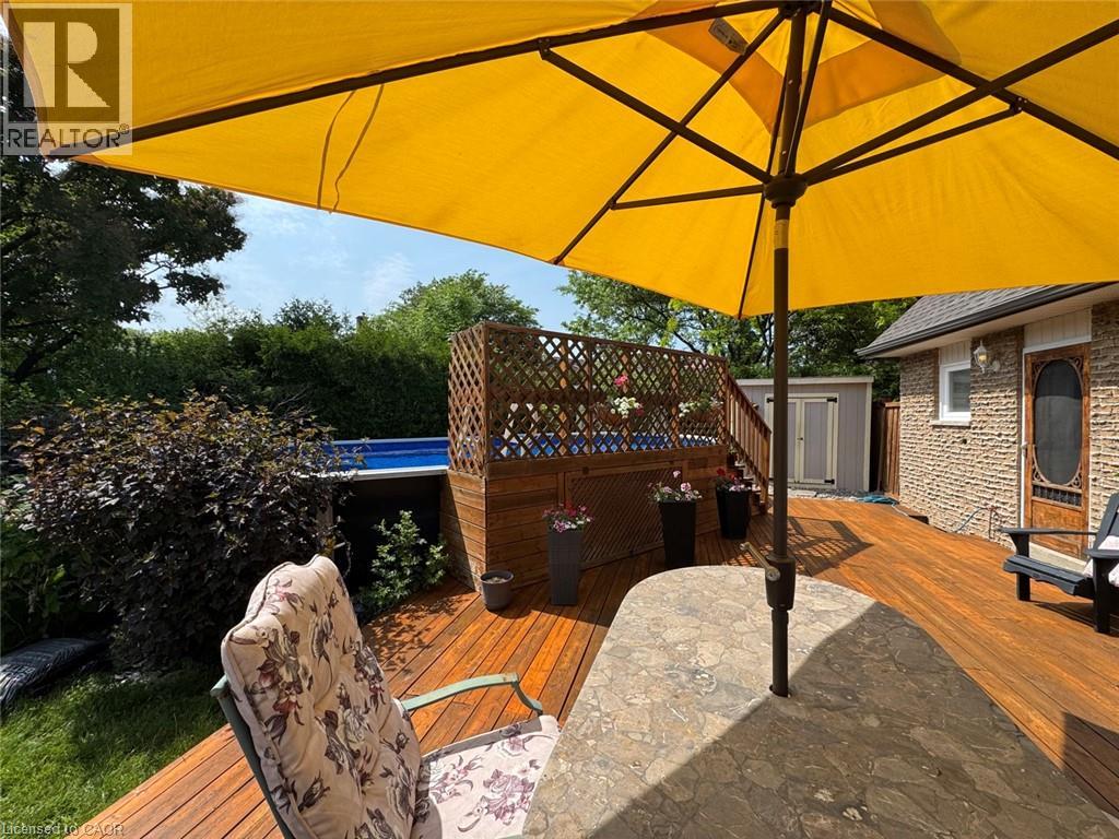Photo 7 of 1343 Janina Boulevard, Burlington ON