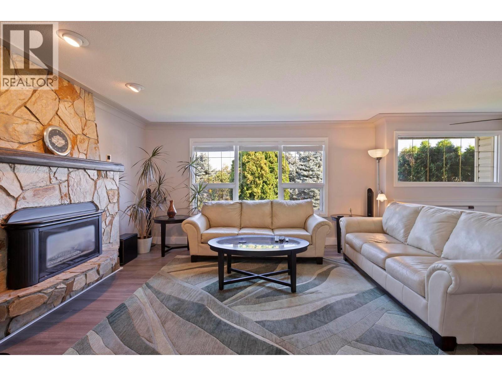Photo 4 of 1685 Jonathan Road, Kelowna BC