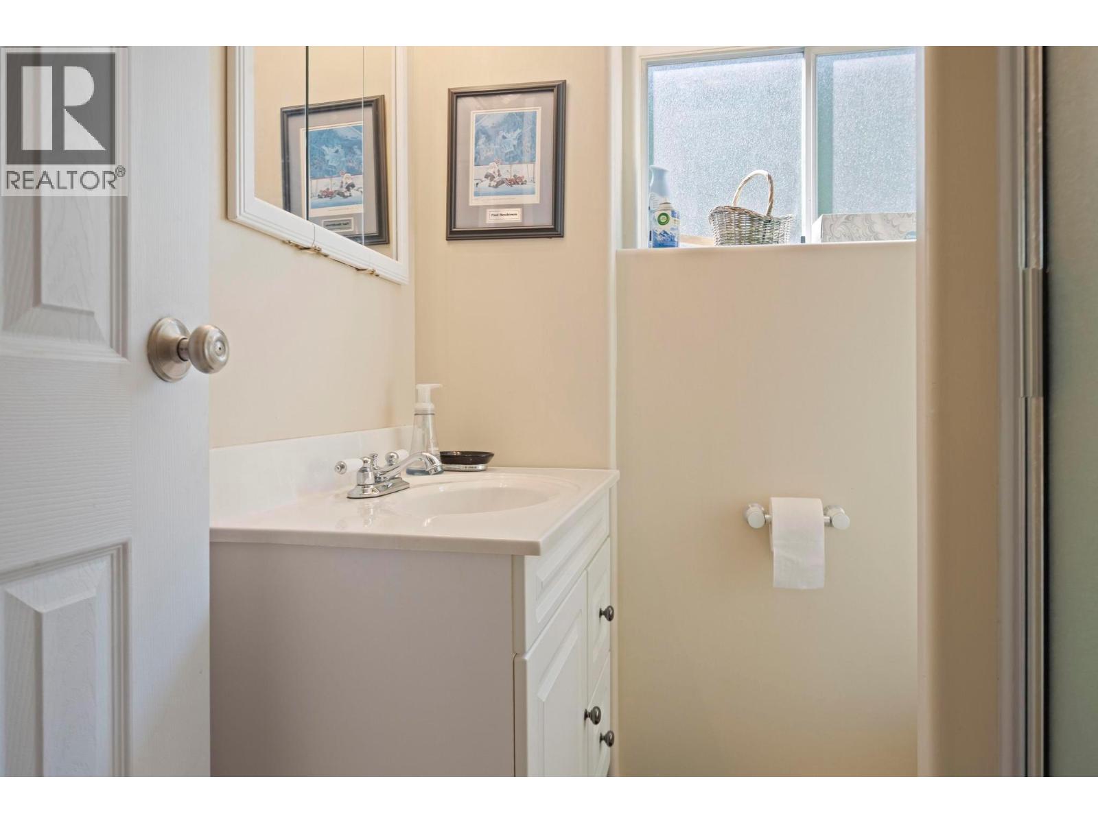 Photo 30 of 1685 Jonathan Road, Kelowna BC