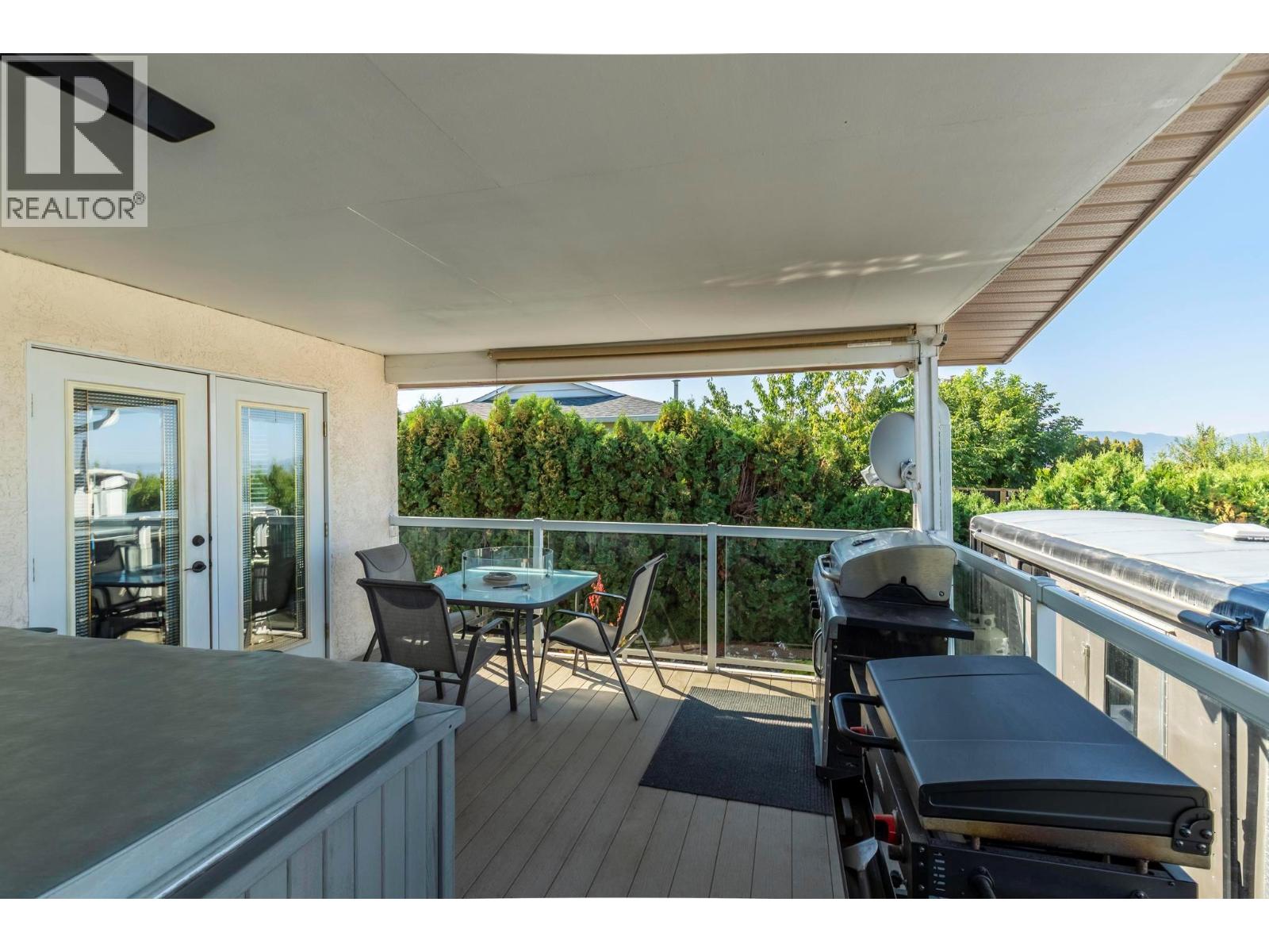 Photo 8 of 1685 Jonathan Road, Kelowna BC